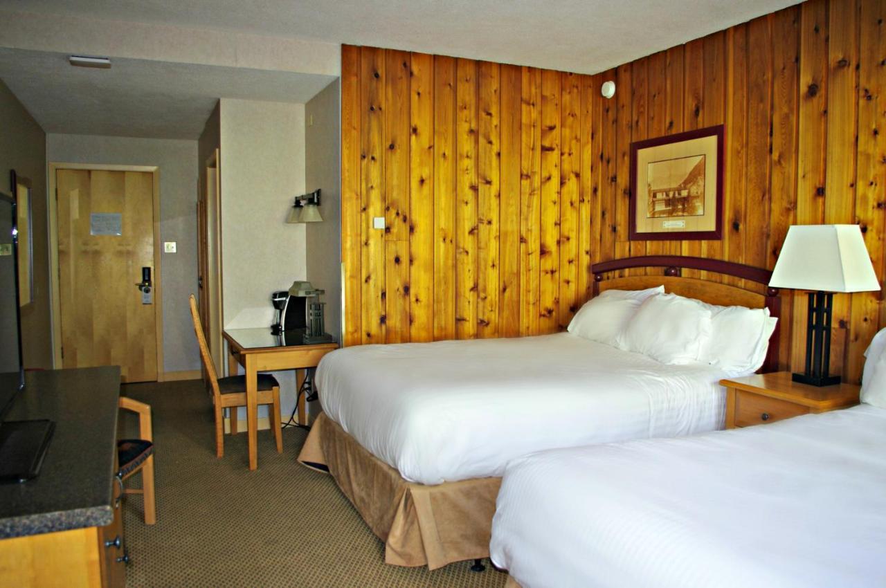 Fairmont Hot Springs Resort Exterior photo