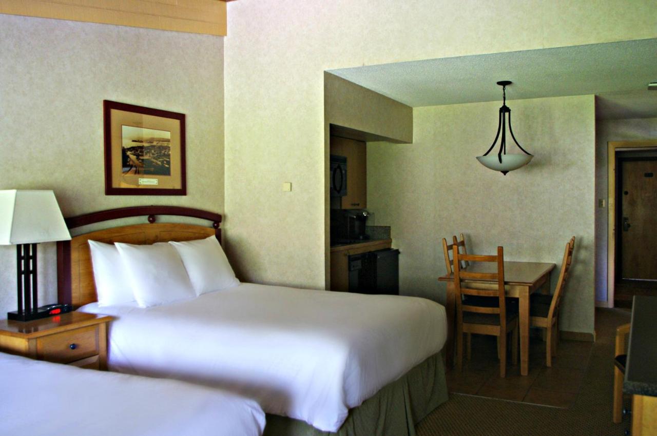 Fairmont Hot Springs Resort Exterior photo