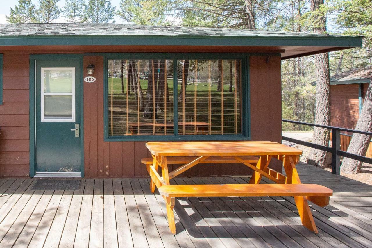 Fairmont Hot Springs Resort Exterior photo